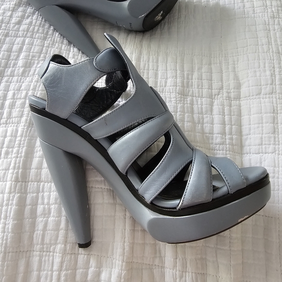 Balenciaga | Auth Wooden Heel Platform Sandals 7 - Picture 10 of 16
